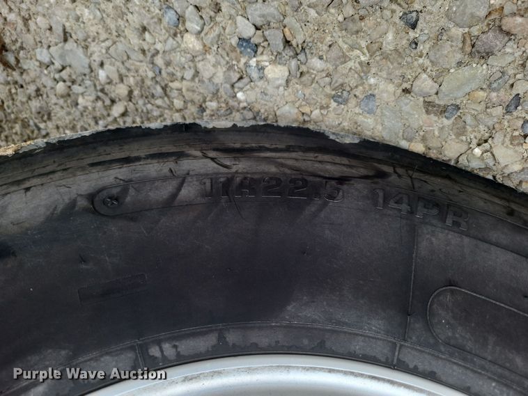 image for item DO4780 2016 Western Star 5700XE  semi truck