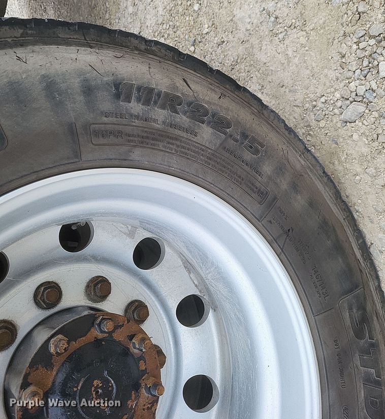 image for item DO4780 2016 Western Star 5700XE  semi truck