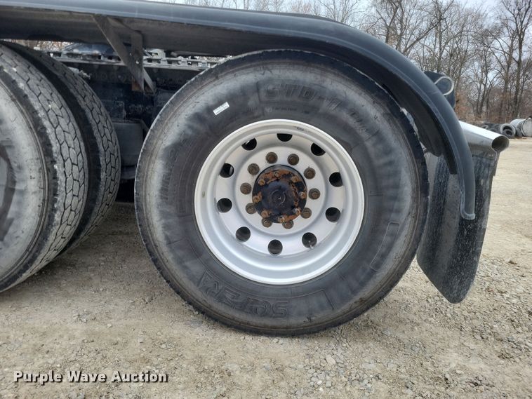 image for item DO4780 2016 Western Star 5700XE  semi truck