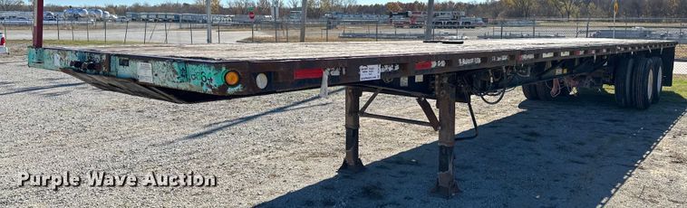 image for item DO5196 2000 Lufkin EXT 48/80  flatbed trailer