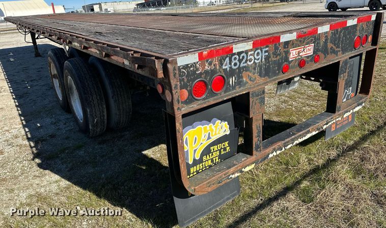 image for item DO5196 2000 Lufkin EXT 48/80  flatbed trailer
