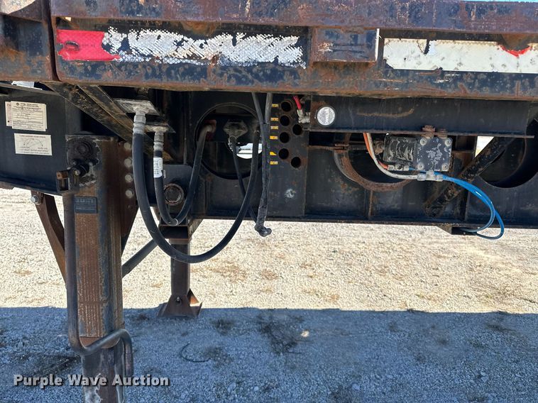 image for item DO5196 2000 Lufkin EXT 48/80  flatbed trailer