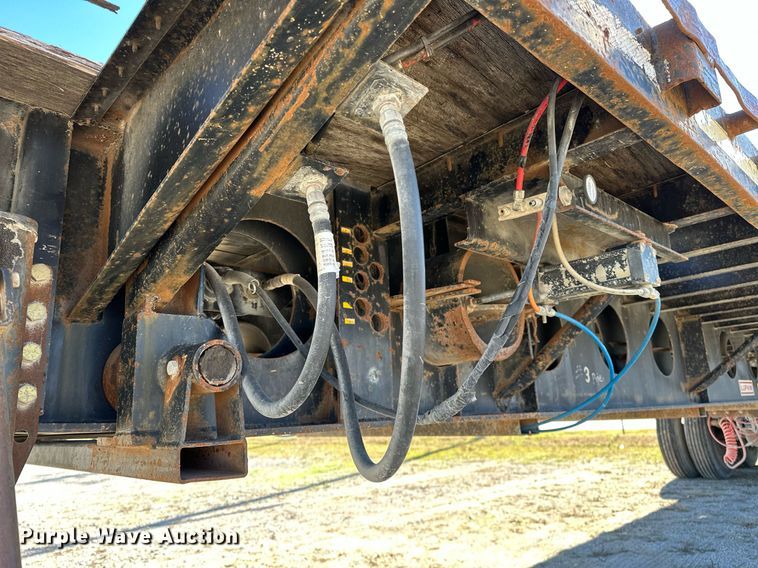 image for item DO5196 2000 Lufkin EXT 48/80  flatbed trailer