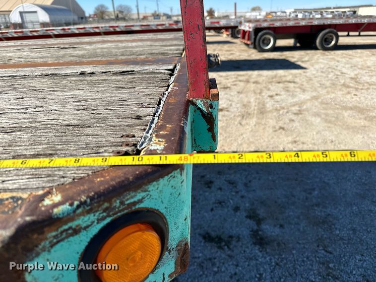 image for item DO5196 2000 Lufkin EXT 48/80  flatbed trailer