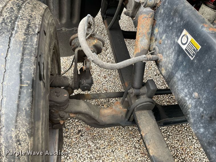 image for item DP0268 2009 Peterbilt 384  semi truck