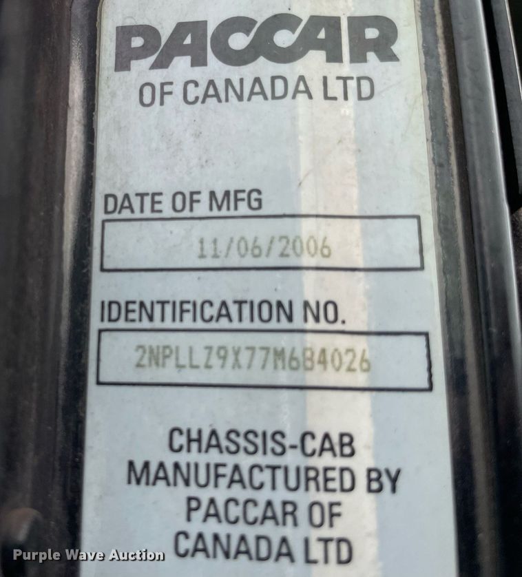 image for item DP0269 2007 Peterbilt 335  truck cab and chassis