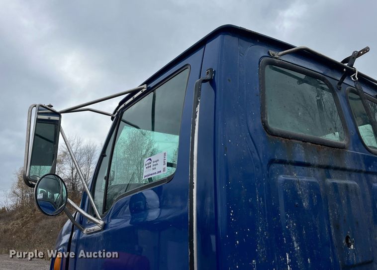 image for item DP2150 2000 Sterling  semi truck