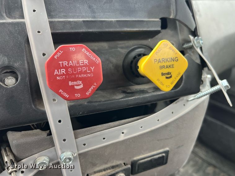 image for item DP2150 2000 Sterling  semi truck