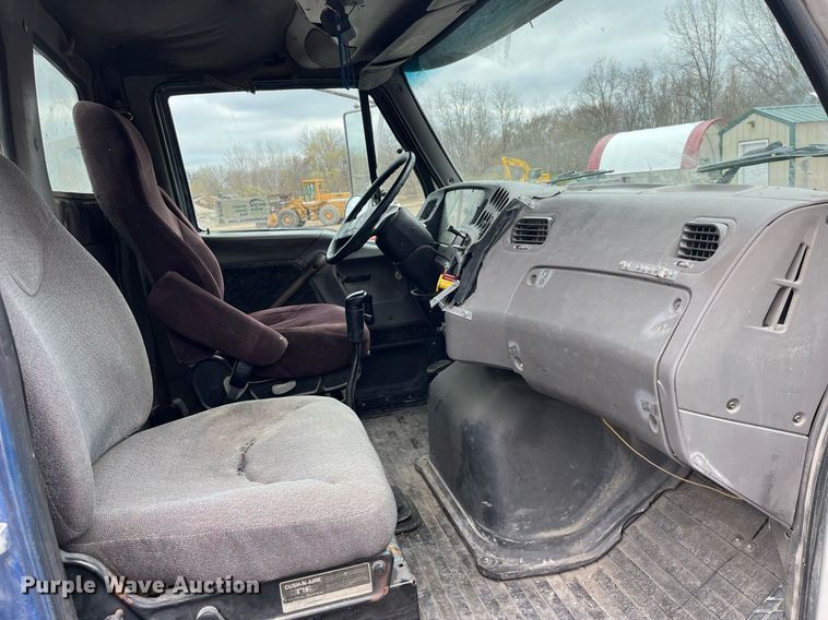 image for item DP2150 2000 Sterling  semi truck