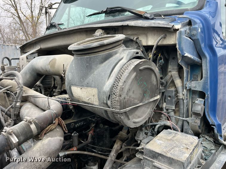 image for item DP2150 2000 Sterling  semi truck