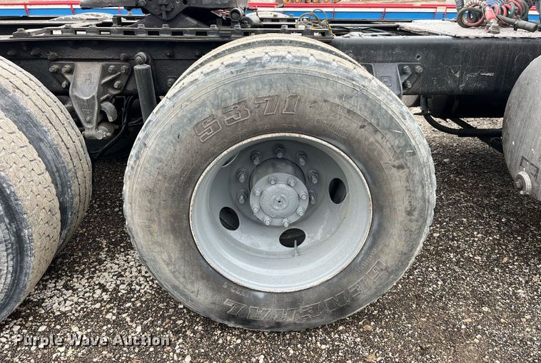 image for item DP2150 2000 Sterling  semi truck