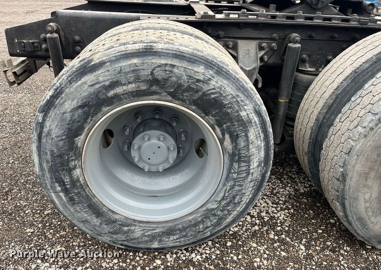 image for item DP2150 2000 Sterling  semi truck