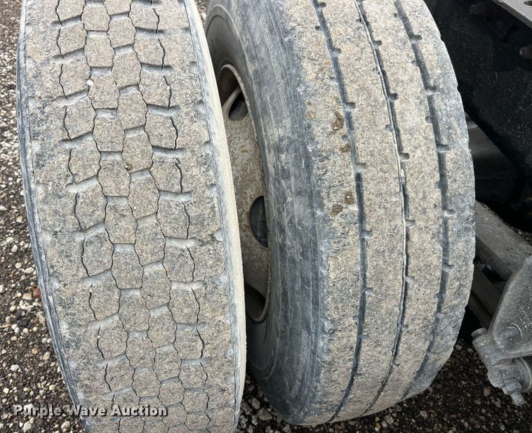 image for item DP2150 2000 Sterling  semi truck