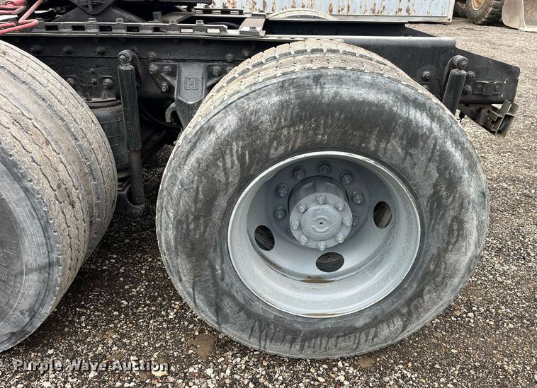 image for item DP2150 2000 Sterling  semi truck