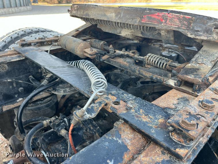 image for item DP2161 2009 Kenworth T800  semi truck