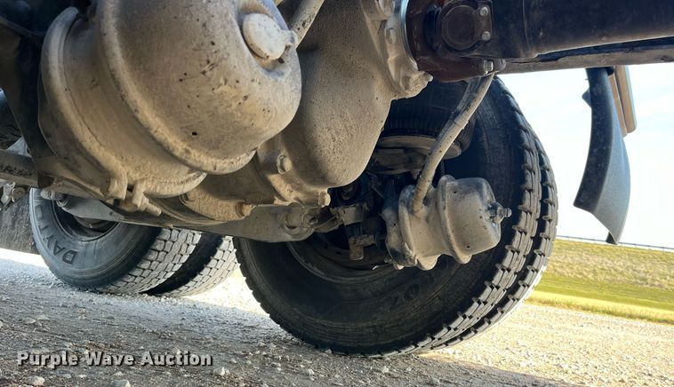 image for item DP2161 2009 Kenworth T800  semi truck