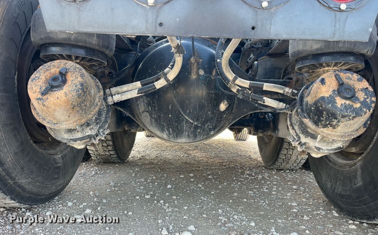 image for item DP2161 2009 Kenworth T800  semi truck