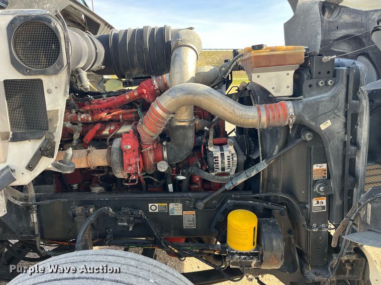 image for item DP2161 2009 Kenworth T800  semi truck