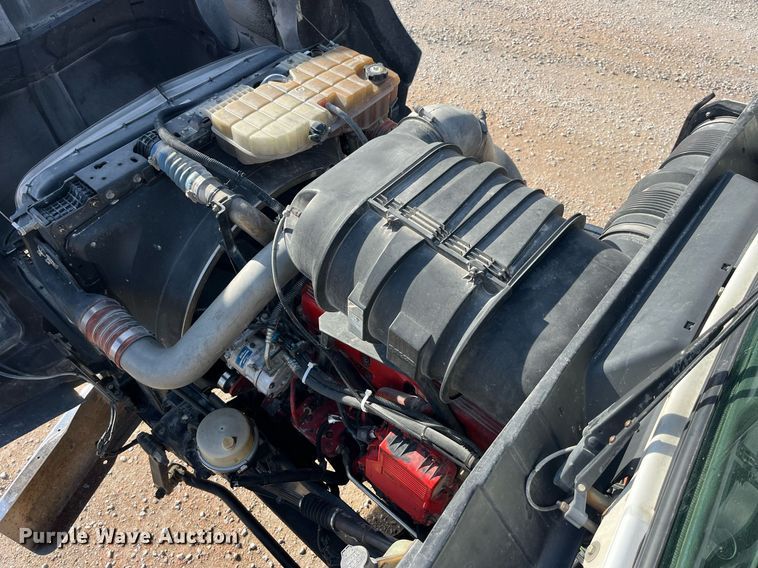 image for item DP2161 2009 Kenworth T800  semi truck