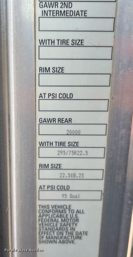 image for item DP2161 2009 Kenworth T800  semi truck