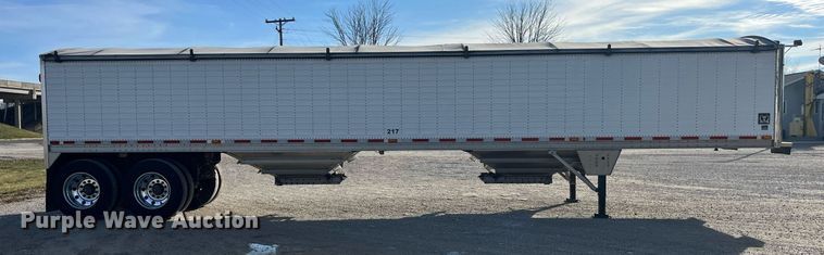image for item DP2162 2015 Wilson DWH-500  grain trailer