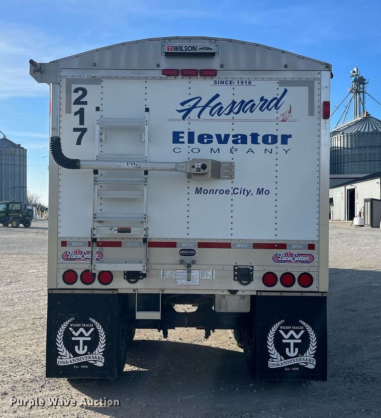 image for item DP2162 2015 Wilson DWH-500  grain trailer