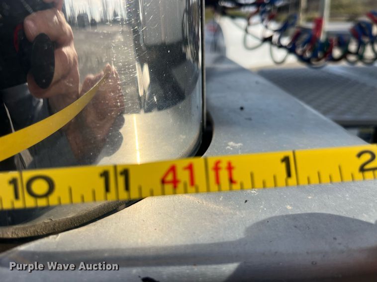 image for item DP2162 2015 Wilson DWH-500  grain trailer