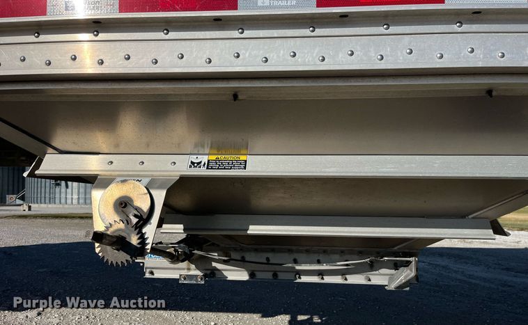 image for item DP2162 2015 Wilson DWH-500  grain trailer