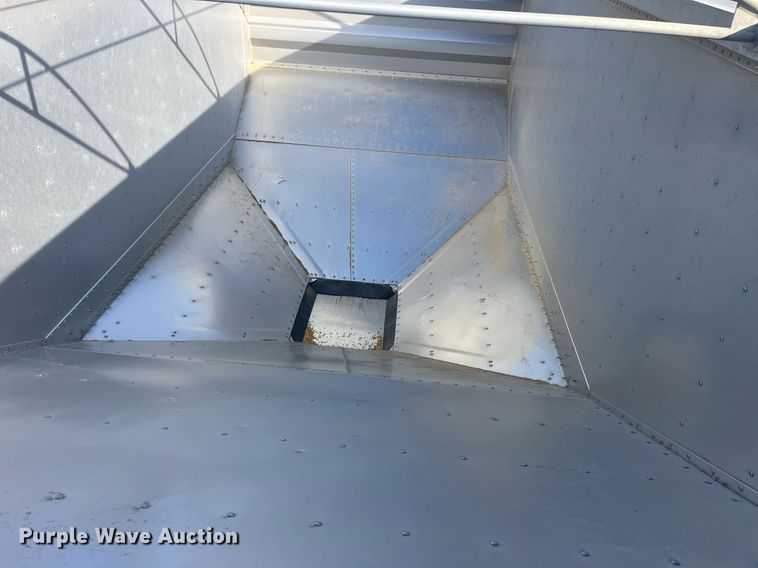 image for item DP2162 2015 Wilson DWH-500  grain trailer