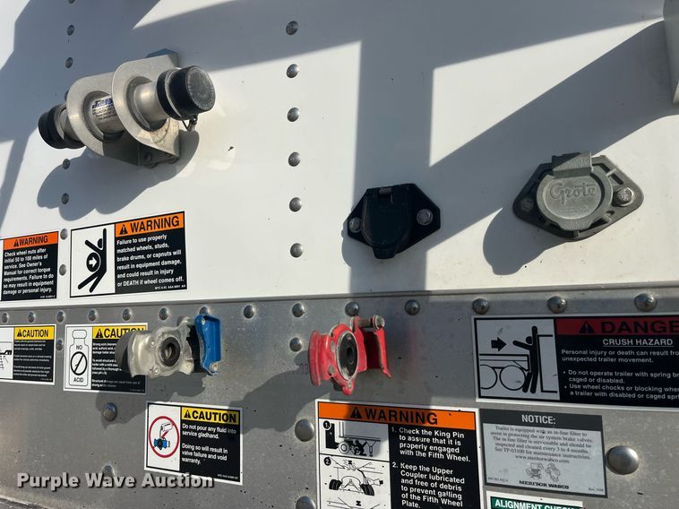 image for item DP2162 2015 Wilson DWH-500  grain trailer