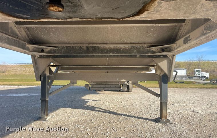 image for item DP2162 2015 Wilson DWH-500  grain trailer