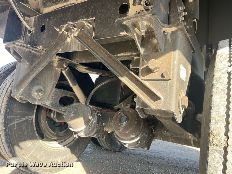 image for item DP2162 2015 Wilson DWH-500  grain trailer