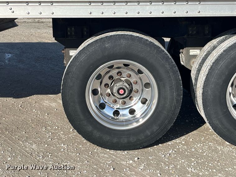 image for item DP2162 2015 Wilson DWH-500  grain trailer