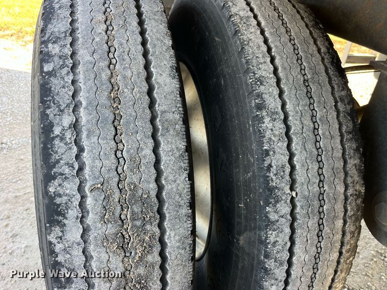 image for item DP2162 2015 Wilson DWH-500  grain trailer