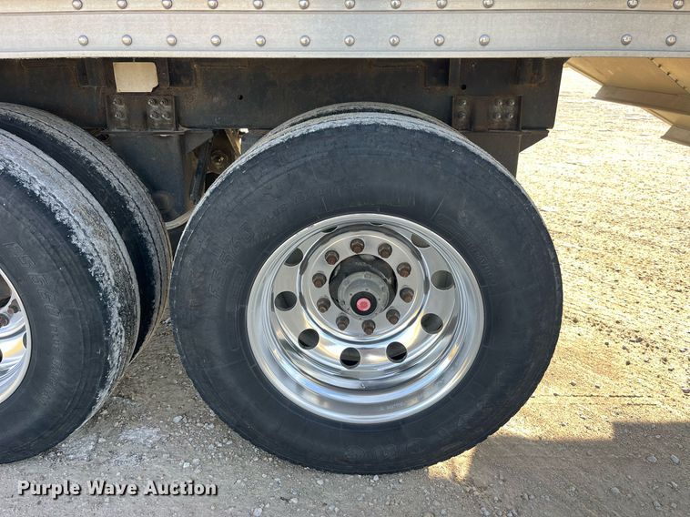 image for item DP2162 2015 Wilson DWH-500  grain trailer