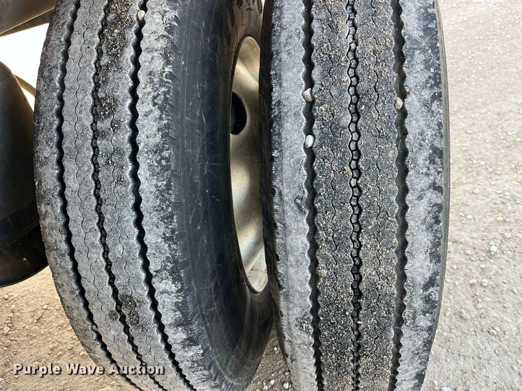 image for item DP2162 2015 Wilson DWH-500  grain trailer