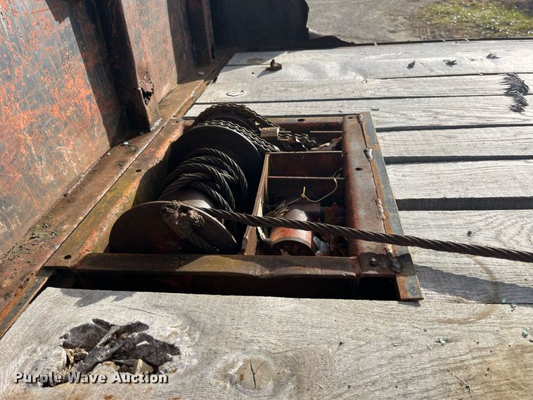 image for item DP2164 1992 Volvo  rollback truck