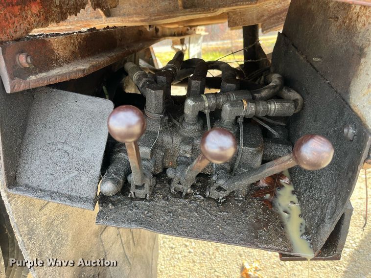 image for item DP2164 1992 Volvo  rollback truck