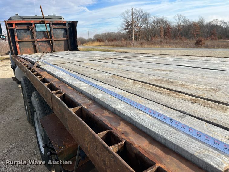 image for item DP2164 1992 Volvo  rollback truck