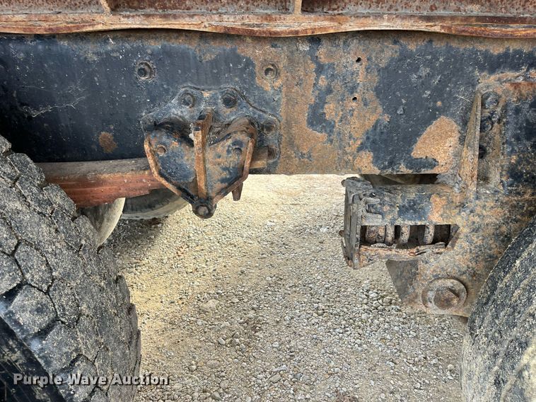 image for item DP2164 1992 Volvo  rollback truck