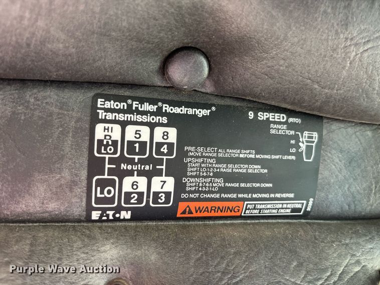 image for item DP2164 1992 Volvo  rollback truck