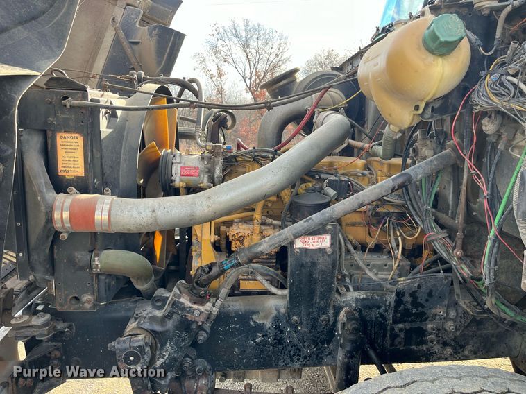 image for item DP2164 1992 Volvo  rollback truck