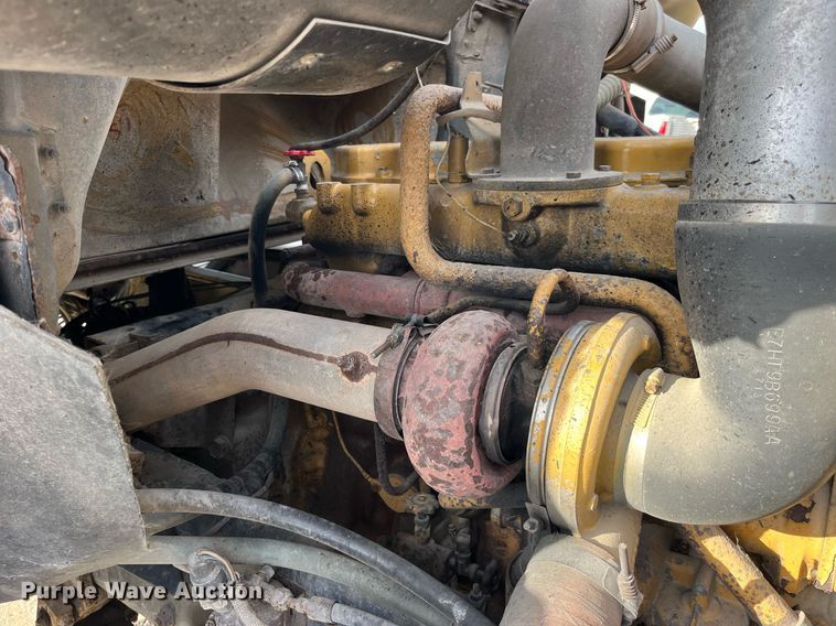 image for item DP2164 1992 Volvo  rollback truck