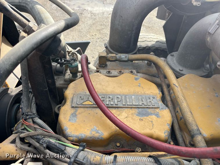 image for item DP2164 1992 Volvo  rollback truck