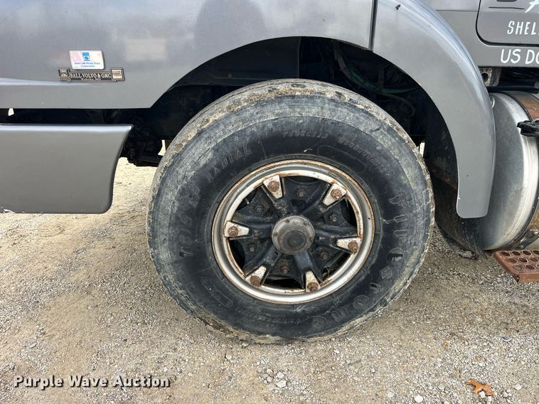 image for item DP2164 1992 Volvo  rollback truck