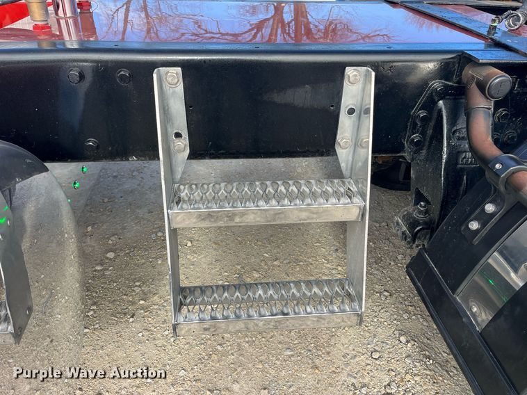 image for item DP2169 1990 Peterbilt 379  semi truck