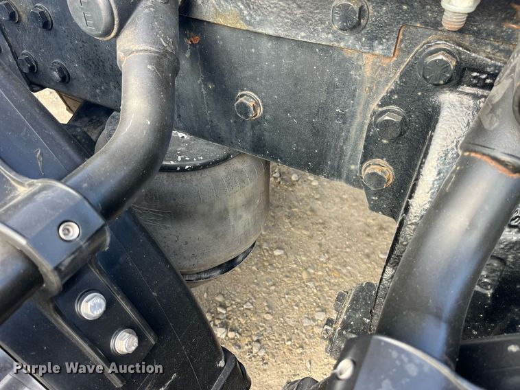 image for item DP2169 1990 Peterbilt 379  semi truck