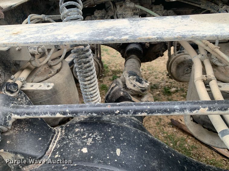 image for item DP8761 2015 Freightliner Cascadia  semi truck