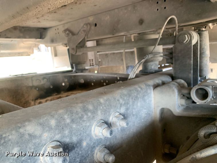 image for item DP8761 2015 Freightliner Cascadia  semi truck