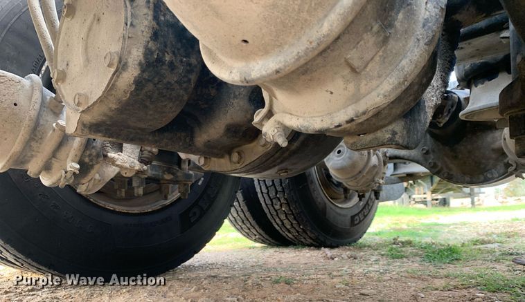 image for item DP8761 2015 Freightliner Cascadia  semi truck